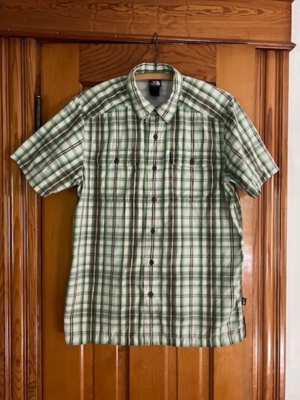THE NORTH FACE Green Plaid Climate Cool Short Sleeve Shirt Men's Medium